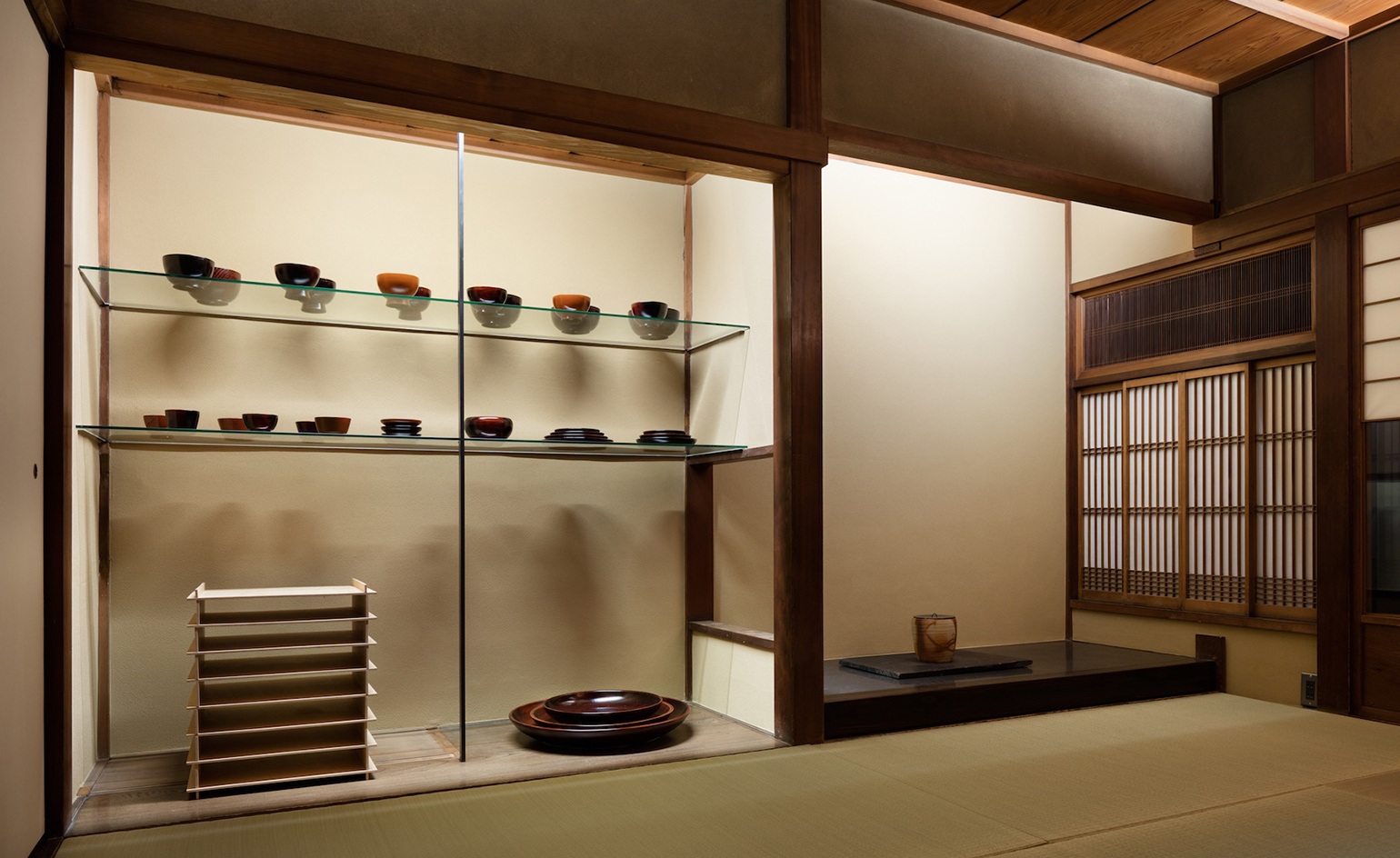 Exhibiting pottery and everyday tools.