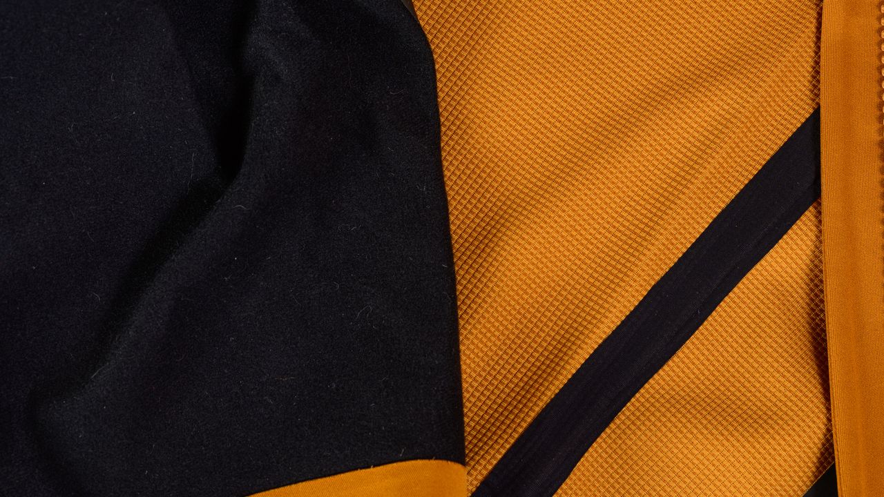 PAS Normal Essential Thermal jacket lined fabrics