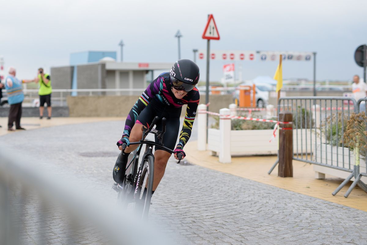 Lisa Brennauer (CANYON//SRAM Racing) on her way to third place at the 4.4 km Prologue of the Lotto Belgium Tour