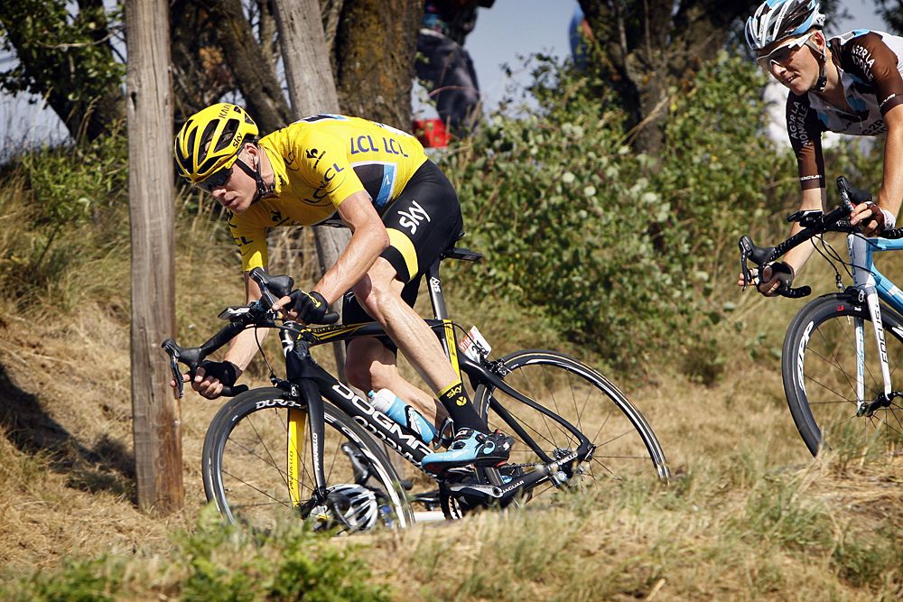 Chris Froome (Team Sky) descending
