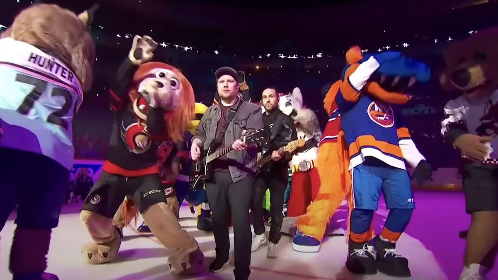 Watch Fall Out Boy perform with a string section at the NHL All Star