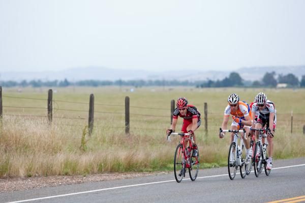 The break rolls along through the grassy countryside heading into Sacramento.