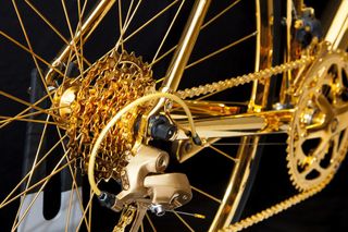 gold-bike-1280x800_2