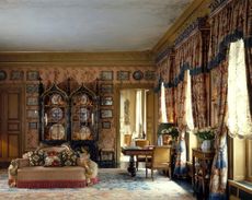 The drawing room in the Paris apartment of Princess Firyal of Jordan, designed by Geoffrey Bennison, as featured in House & Garden in July 1985. (Credit: Oberto Gili/Conde Nast via Getty Images)