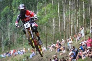 Mick Hannah negotiates the final stages of the downhill course