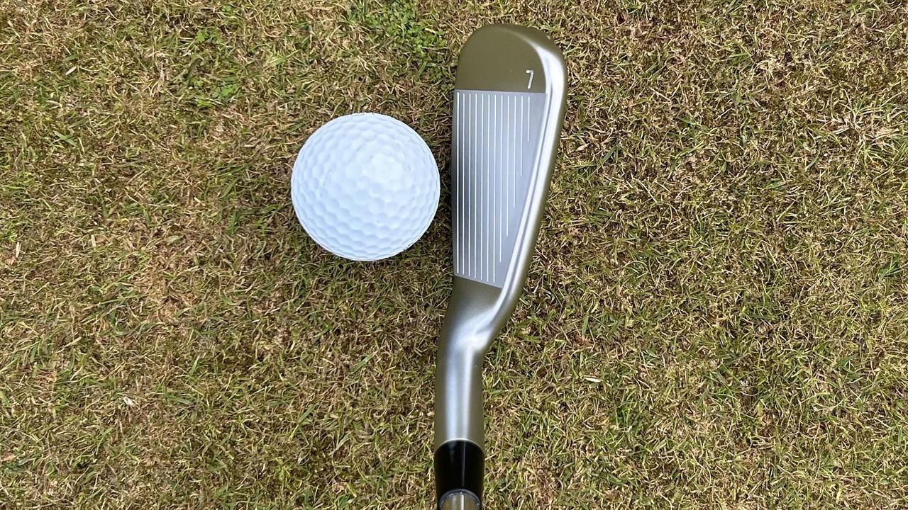 Photo of the Ping G440 7 Iron at address