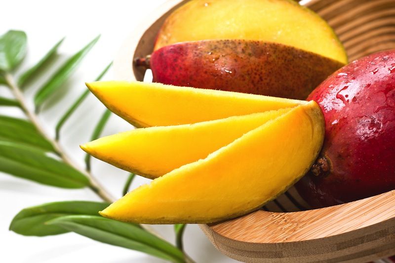 slices of mango