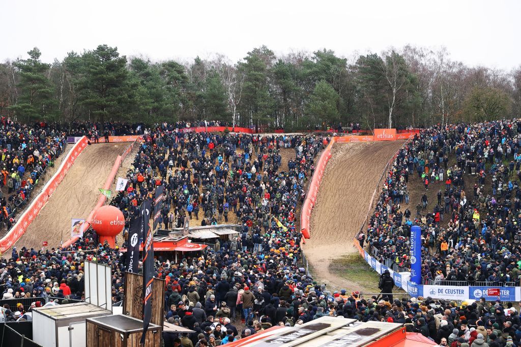 Illustration picture shows 'De Kuil' during the women's elite race at the World Cup cyclocross cycling event in Zonhoven on Sunday 07 January 2024, stage 12 (out of 14) of the UCI World Cup competition.
BELGA PHOTO DAVID PINTENS (Photo by DAVID PINTENS / BELGA MAG / Belga via AFP)