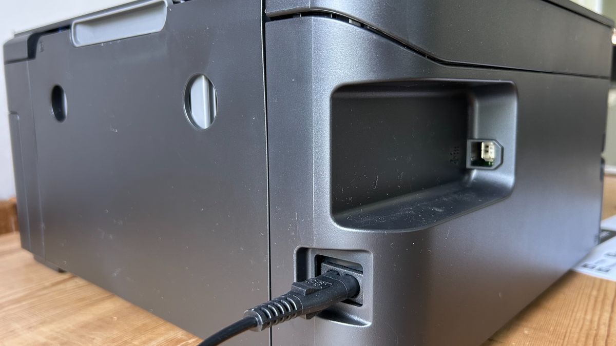 Testing the Epson EcoTank ET-2980 ink tank printer in a home office