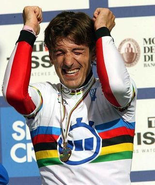 Cancellara becomes world champion: "The best year of my life"