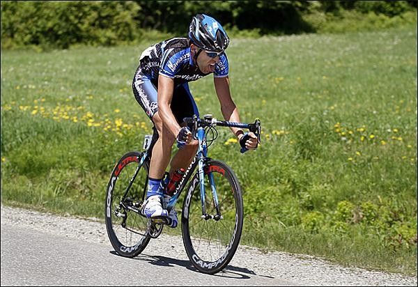Glen Chadwick (Navigators Insurance) escaped from the break