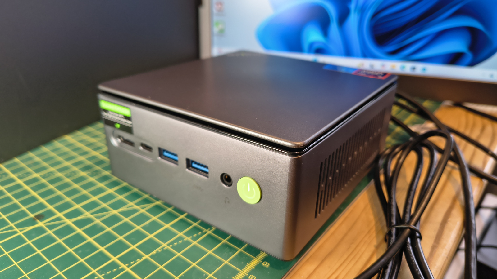 GMKtec NucBox M7 Ultra