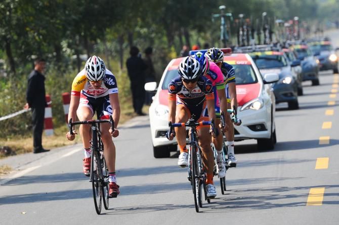 The early break in stage 1 at the Tour of Beijing included Willem Wauters (Vacansoleil-DCM), Sander Cordeel (Lotto-Belisol), Davide Vigan&ograve; (Lampre-Merida) and Ryota Nishizono (Champion System)