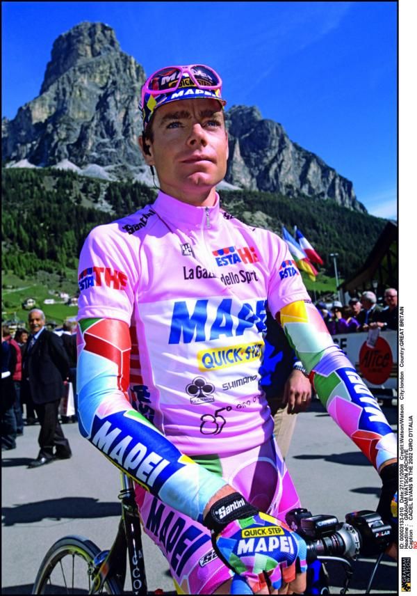 Wearing the Giro leader's jersey was a real eye opener for Evans who reflects that it was a case of too much coming too soon.