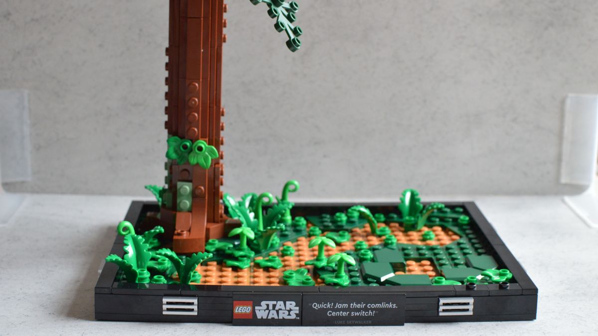 Lego Star Wars Endor Speeder Chase Diorama