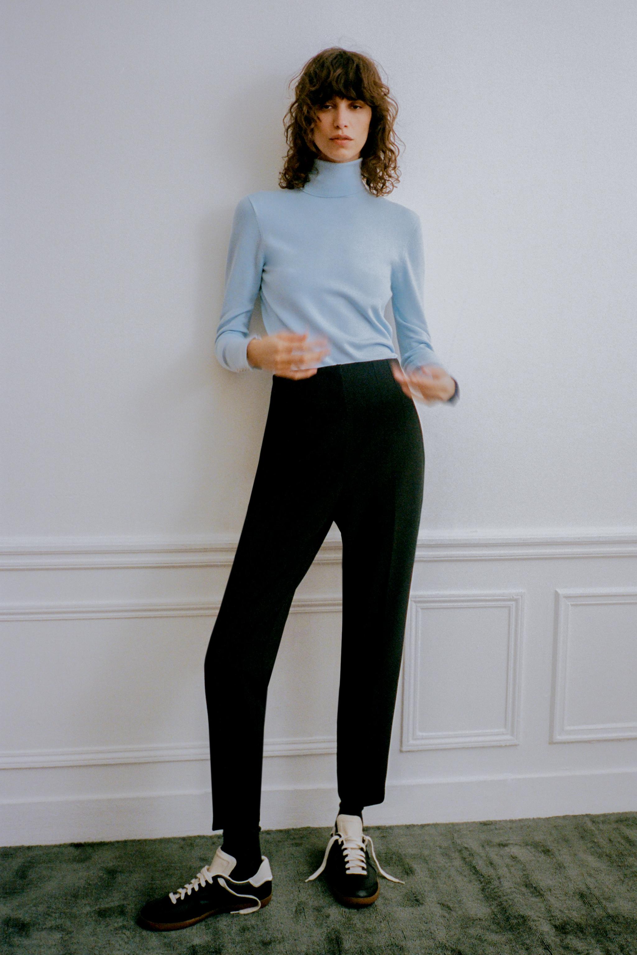 Pants With a High Waist