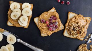 What to eat to build muscle after a workout: Image shows toast with toppings