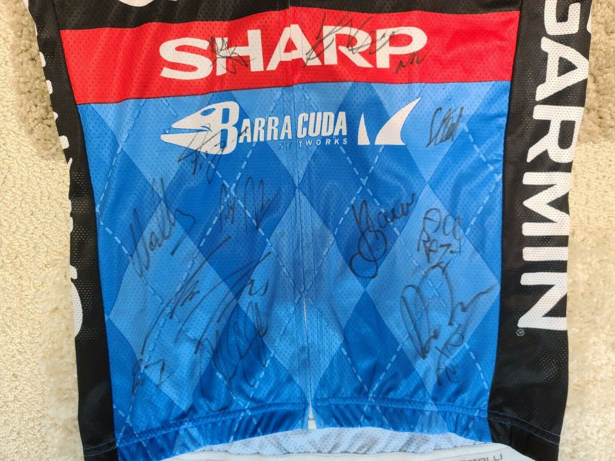 A number of riders from the team, including Dan Martin, Jack Bauer and Dave Zabriskie, have signed the front of the jersey