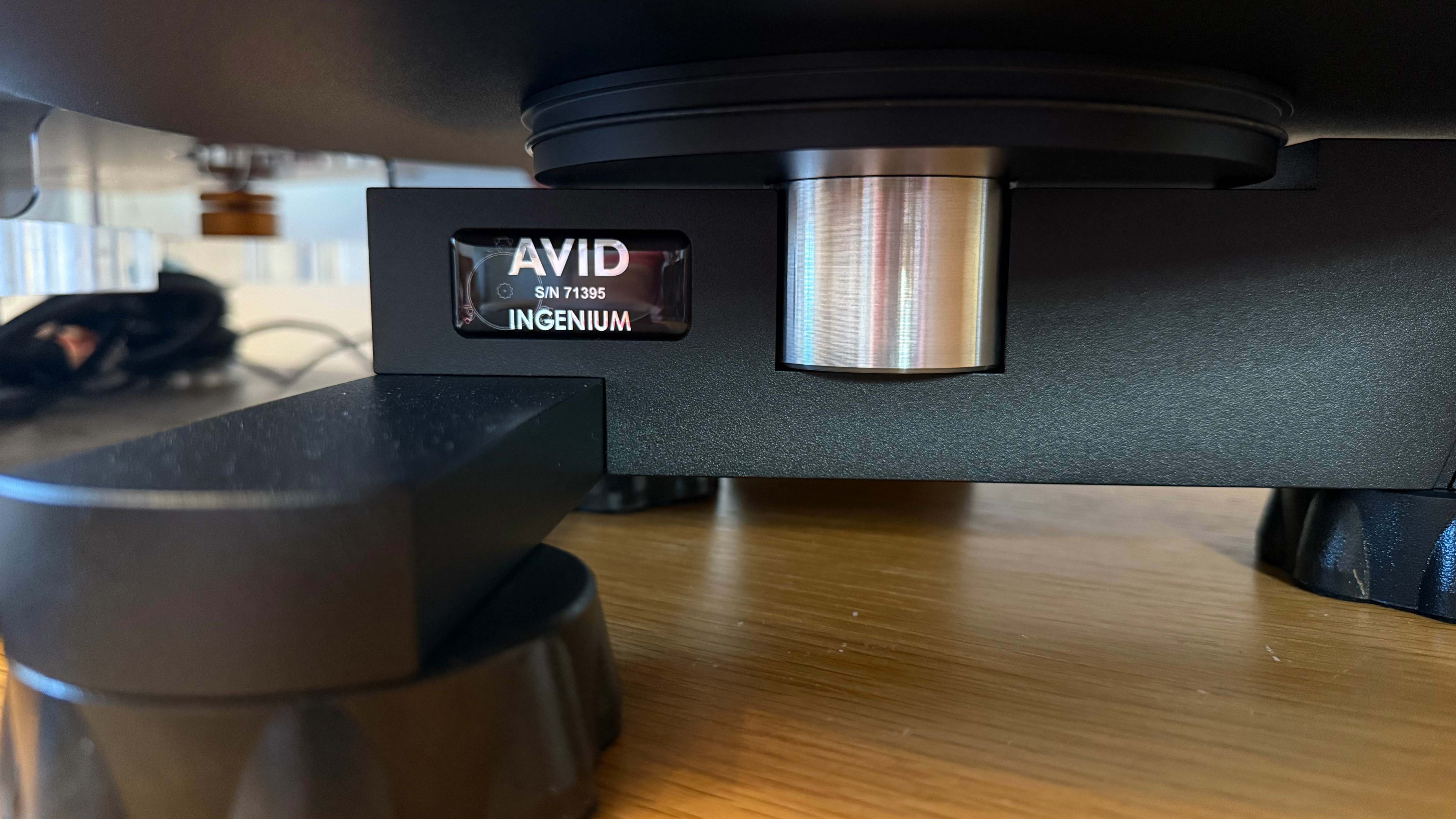 Avid Ingenium Plug&Play turntable on a wooden stand