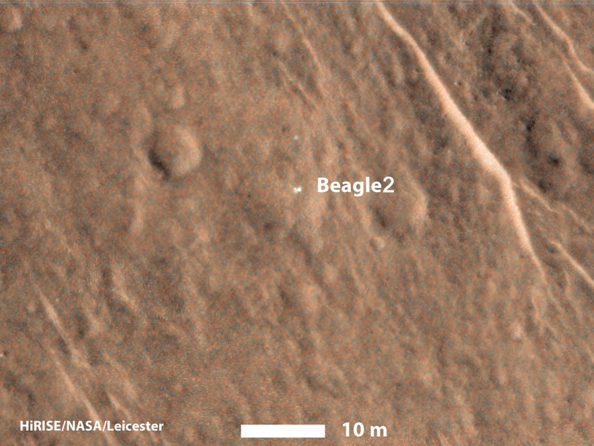 Uk S Lost Beagle 2 Mars Lander Missing Since 03 Found In Nasa Photos Space