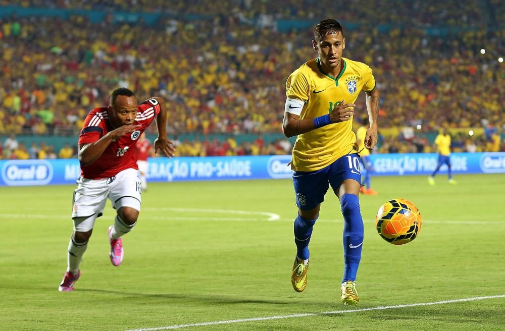 International Friendly: Brazil 1 Colombia 0.