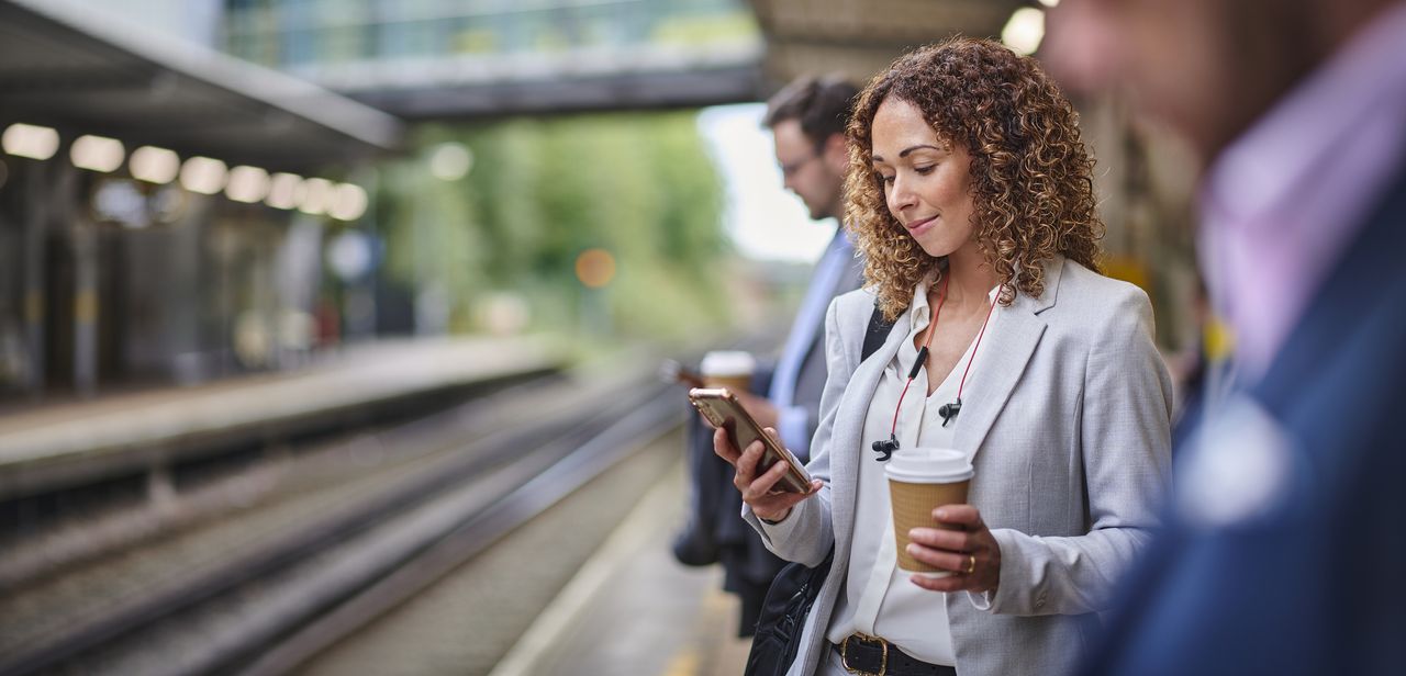 staying connected on the commute