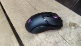 Razer Cobra Pro, a wireless mouse in the wild