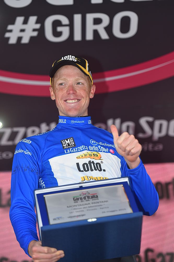 Steven Kruijswijk (Team LottoNL-Jumbo) in the blue points jersey.
