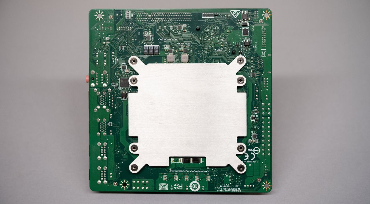 AMD 4700S Desktop Kit