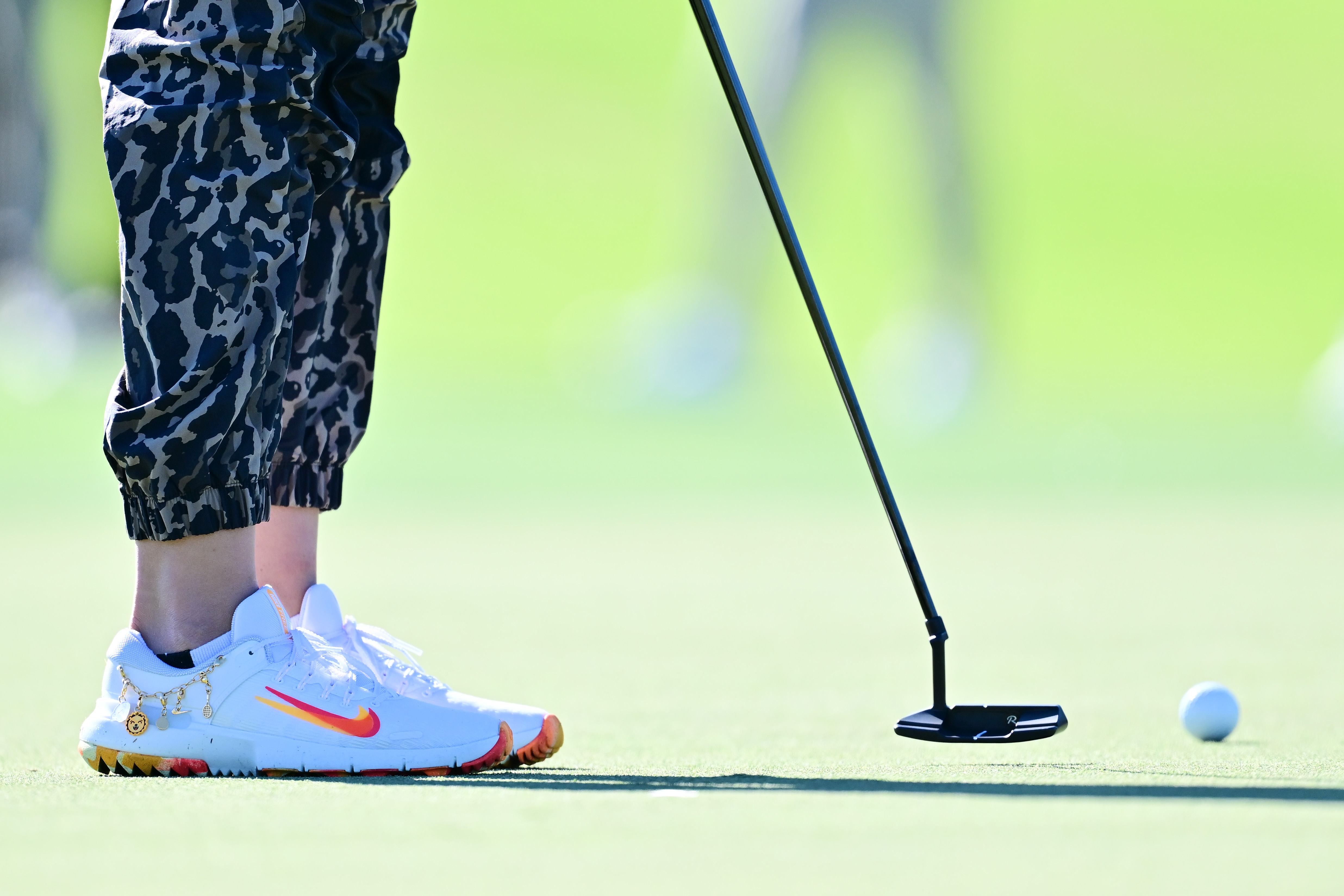A close-up of Nelly Korda&#039;s golf shoes