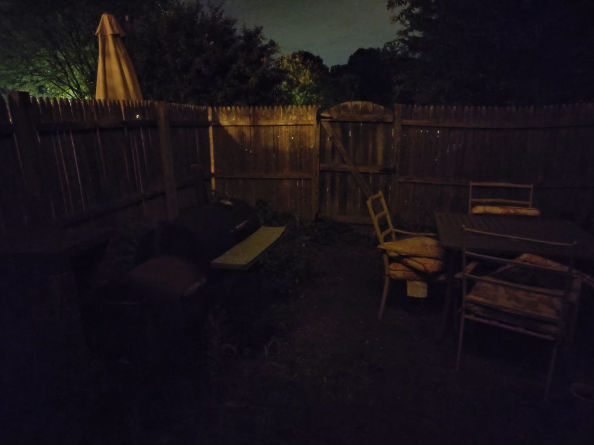 redmagic 6s pro review: night mode camera sample
