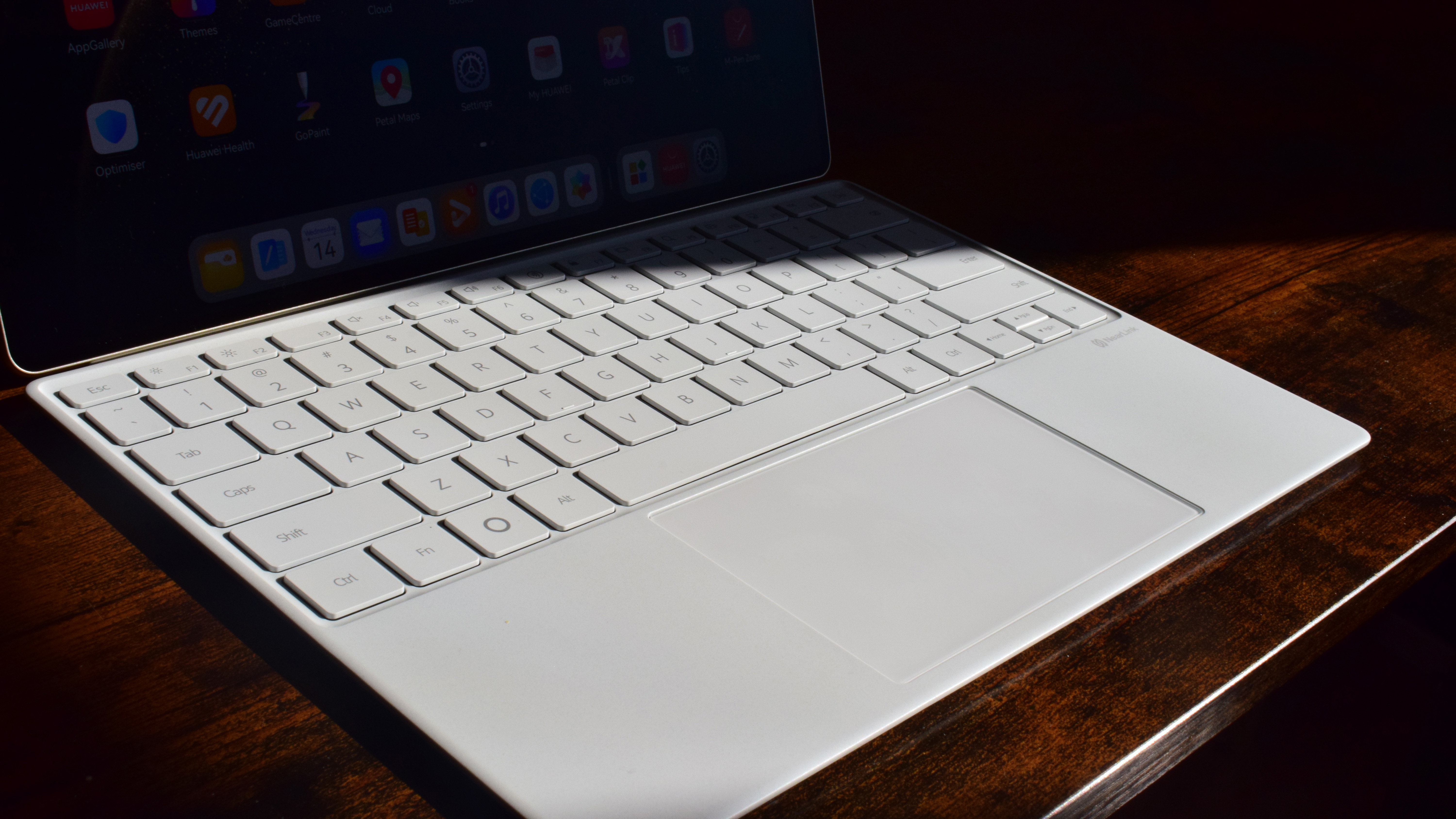 The Huawei MatePad Pro 13.2in PaperMatte on a desk