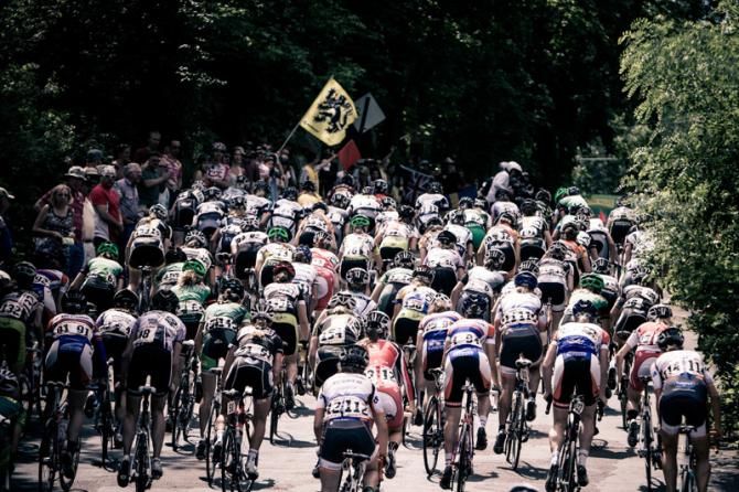The women's peloton tackles the Chilkoot climb at the Nature Valley Grand Prix.