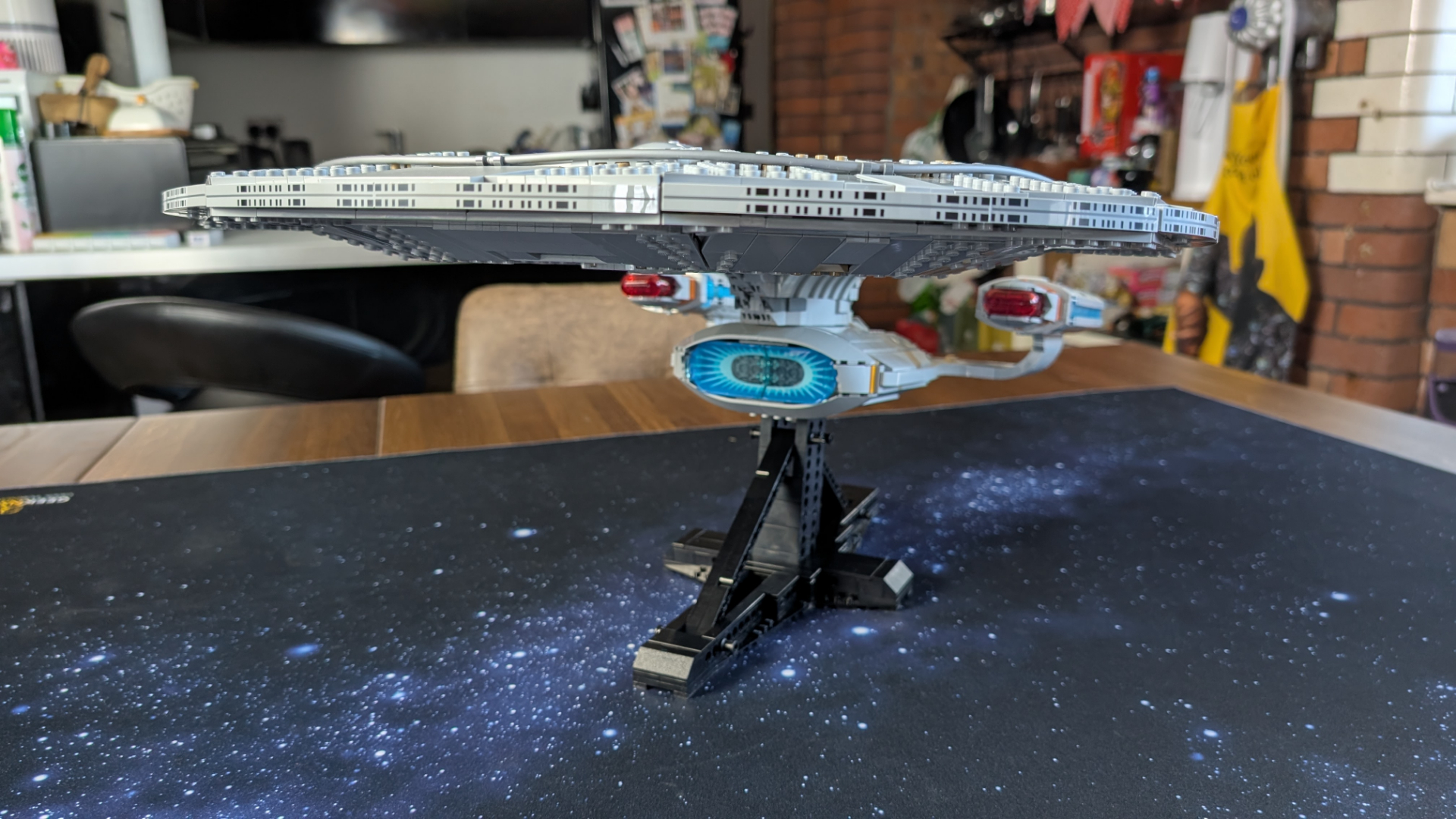 樂高企業號航空母艦 NCC-1701-D