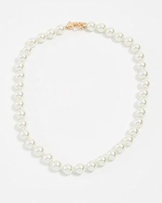 pearl necklace