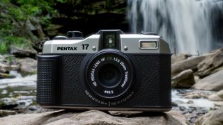 Pentax 17