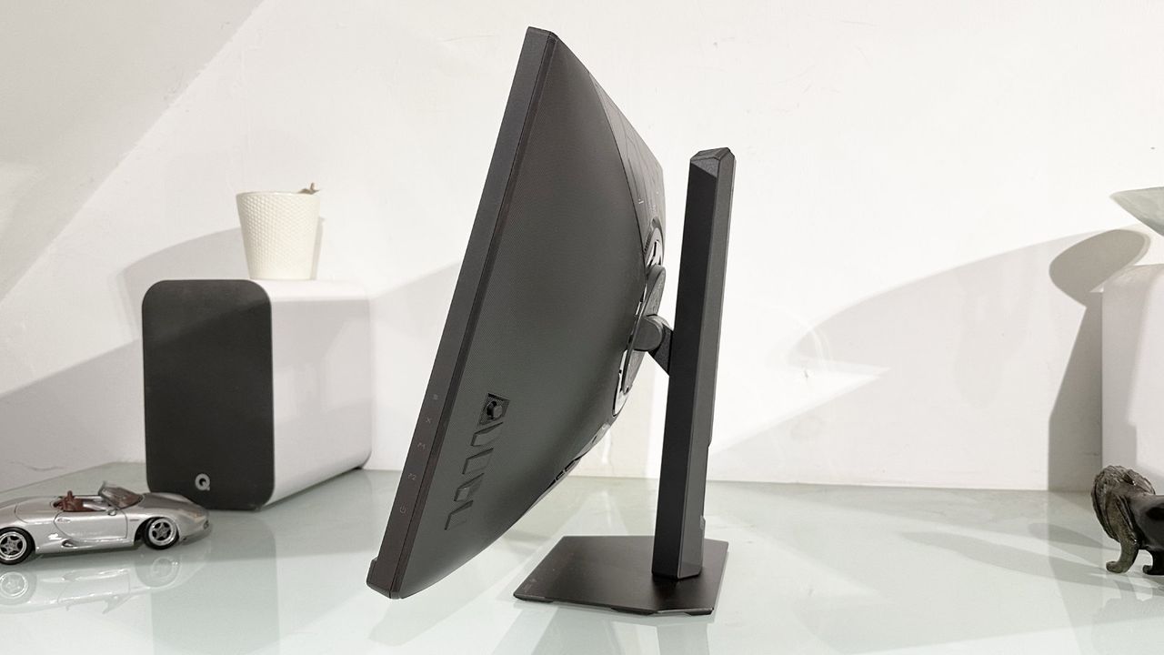 Asus ROG Strix XG27JCG