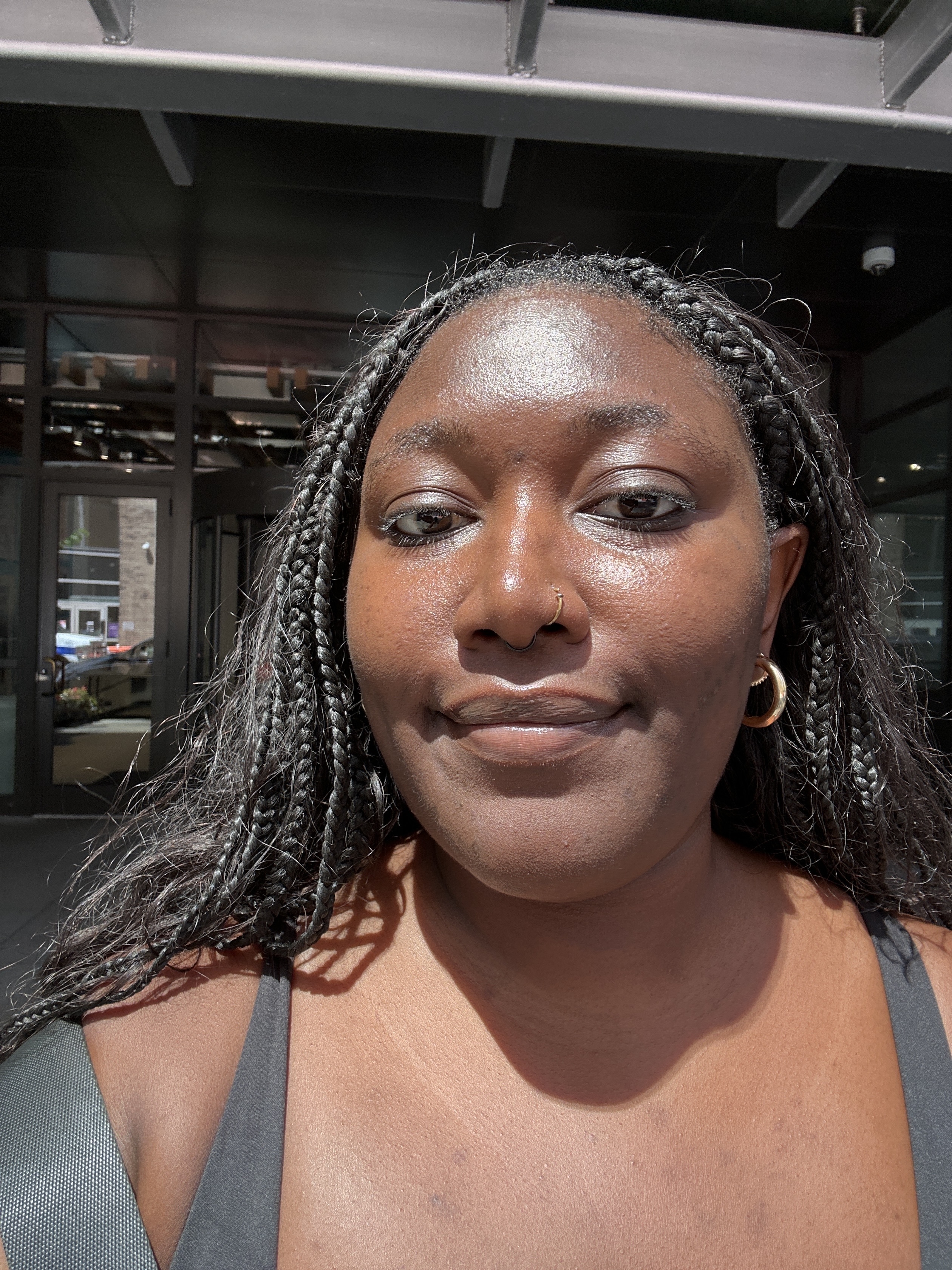 Mackenzie, a Marie Claire tester, before applying hourglass eyeliner