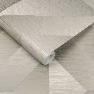 cream wallpaper with metallic geometric pattern