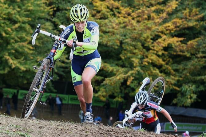 Ellen Van Loy (DNCS-Pro 2012 Cycling Team) on foot in Valkenburg.