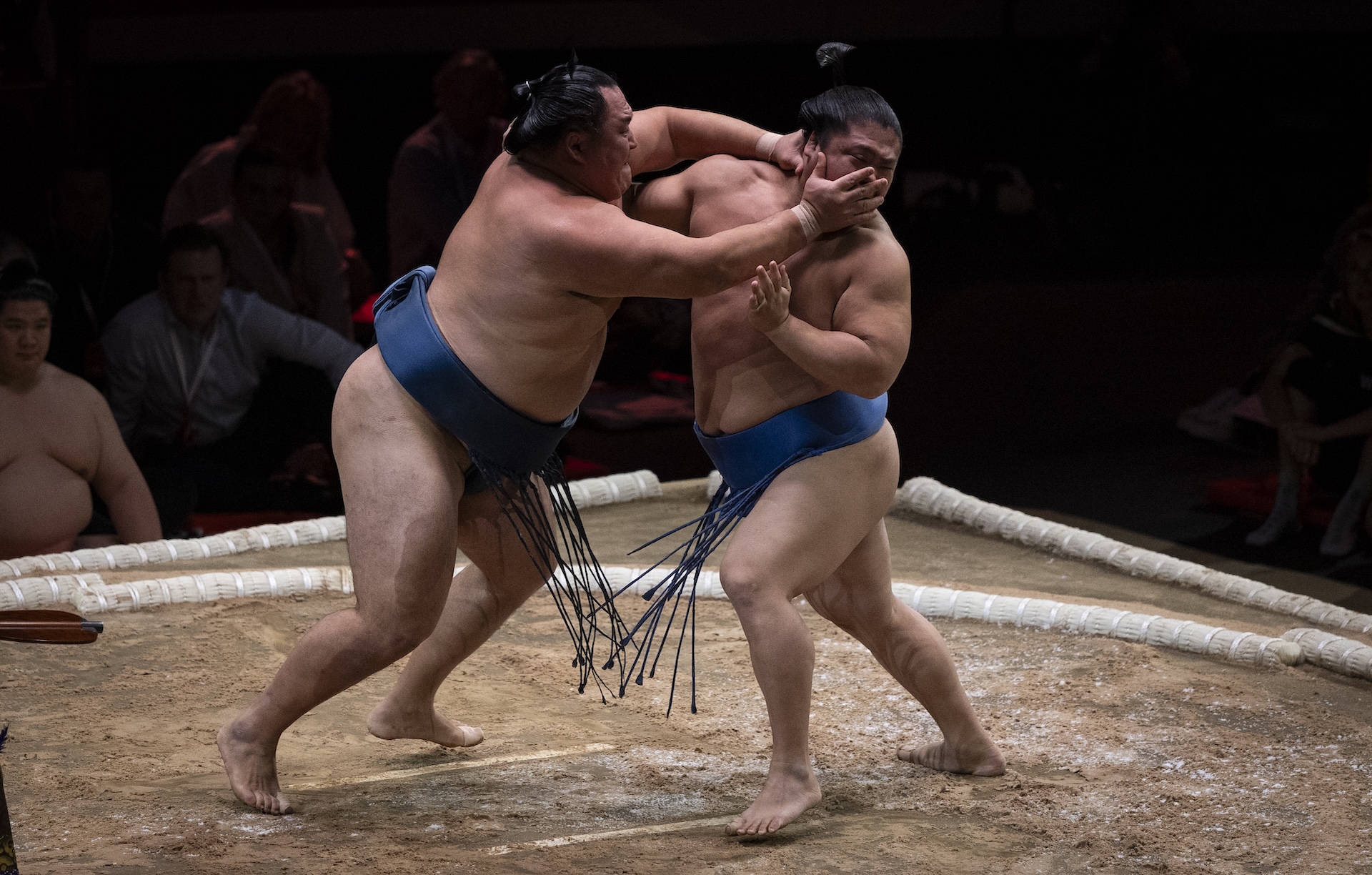 LONDON, ENGLAND - OCTOBER 15: Wakatakakage competes against Tamawashi during day one of The Grand Sumo Tournament at Royal Albert Hall on October 15, 2025 in London, England. This is the first time since the 1991 event at the Royal Albert Hall that an official Five Day Basho tournament will take place outside of Japan. The tournament will host the most accomplished and elite sumos, including those who have reached the top rank of Yokozuna, and showcase Japan&#039;s rich cultural history and traditions. (Photo by Ryan Pierse/Getty Images)