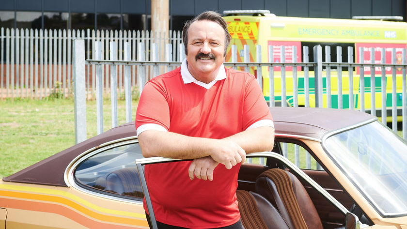 Tony Mammoth and his Ford Capri are the stars of &quot;Mammoth&quot; season 2