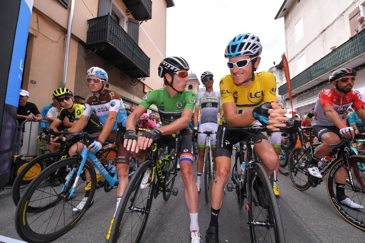 Daryl Impey and Geraint Thomas at the start