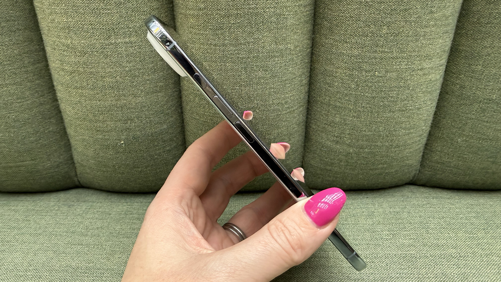 Apple iPhone Air Review