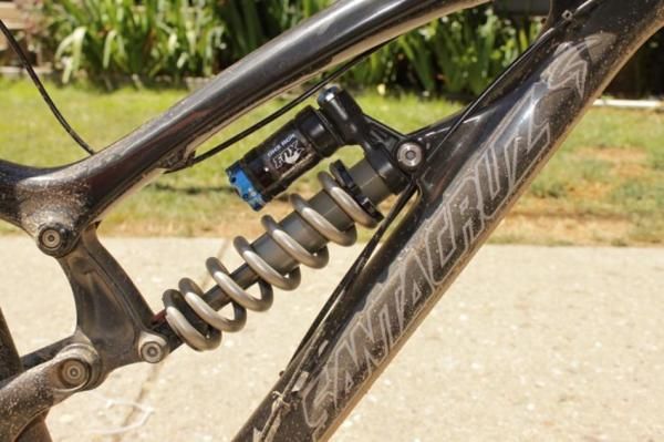 Fox's DHX RC4 coil over shock with 350lb titanium spring.
