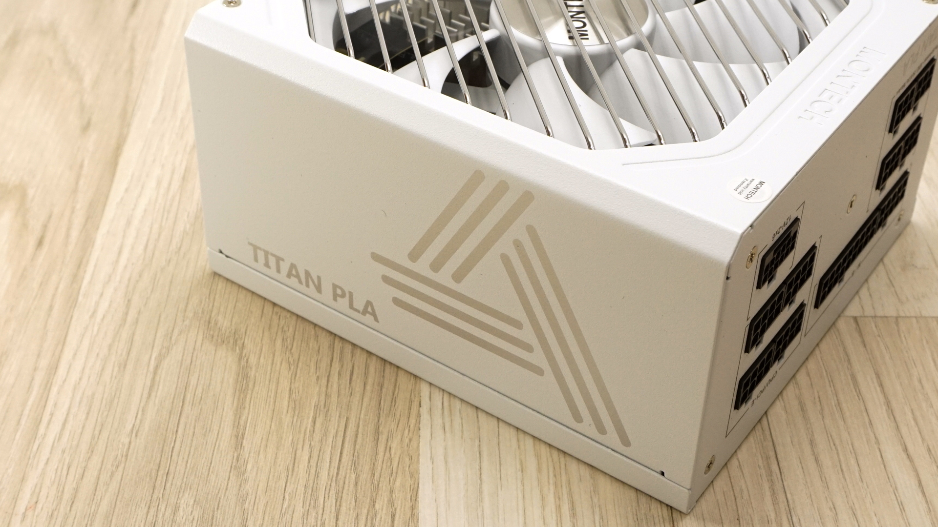 Montech Titan PLA 750W