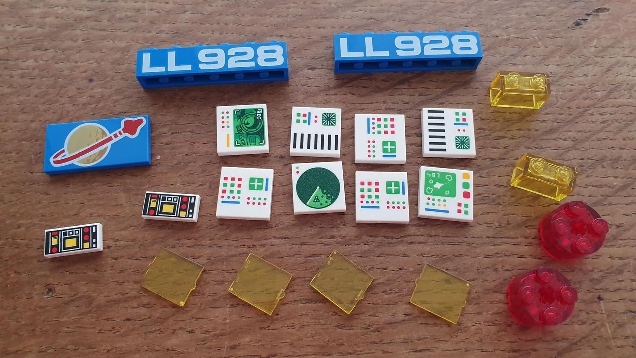 Lego Icons Galaxy Explorer 10497 printed parts