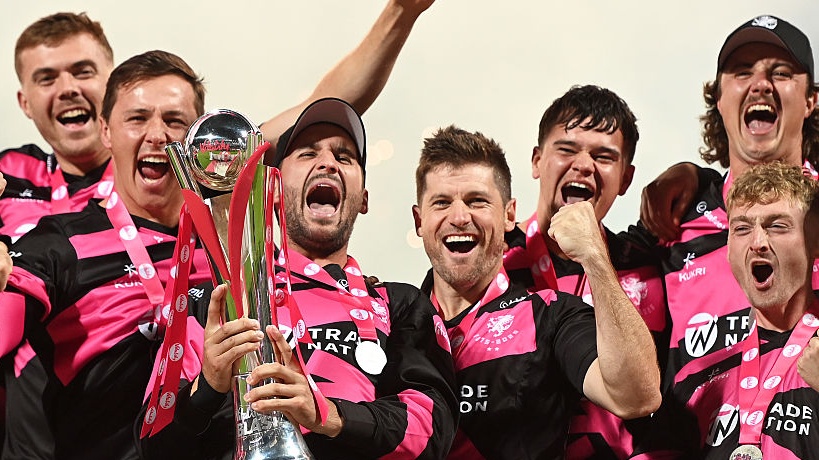 Lewis Gregory of Somerset lifts the Vitality Blast Men's Trophy following the Final match between Somerset and Hampshire at Edgbaston on September 13, 2025 in Birmingham, England. 