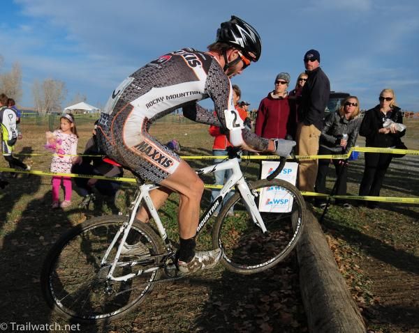 Geoff Kabush (Team Maxxis) can ride this stuff in his sleep