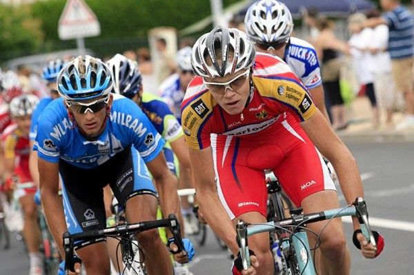 Chris Froome looking comfortable